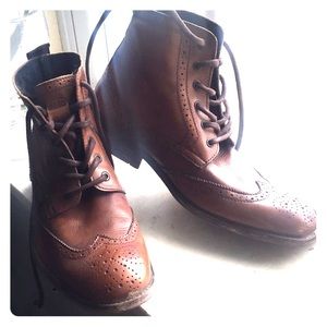 Simpson Tan Brogue Boot